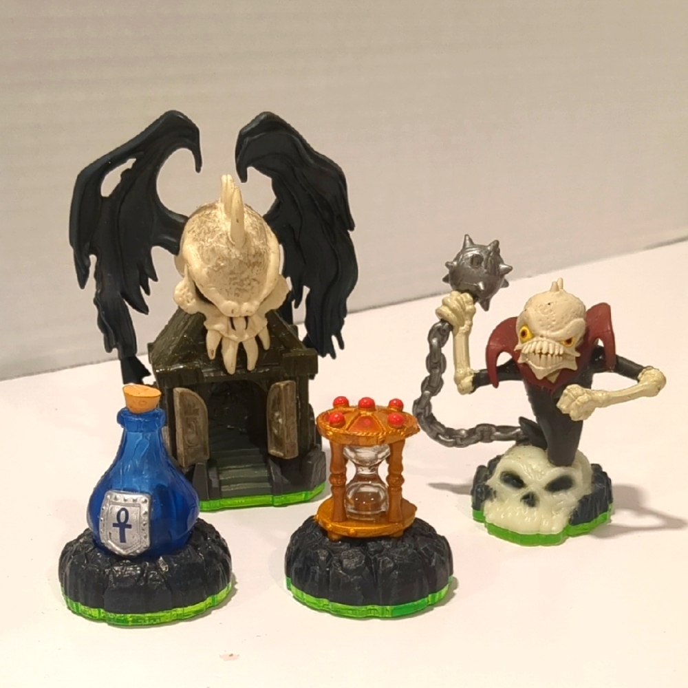 Skylanders Spyro Aventure Darklight Crypt Lot
